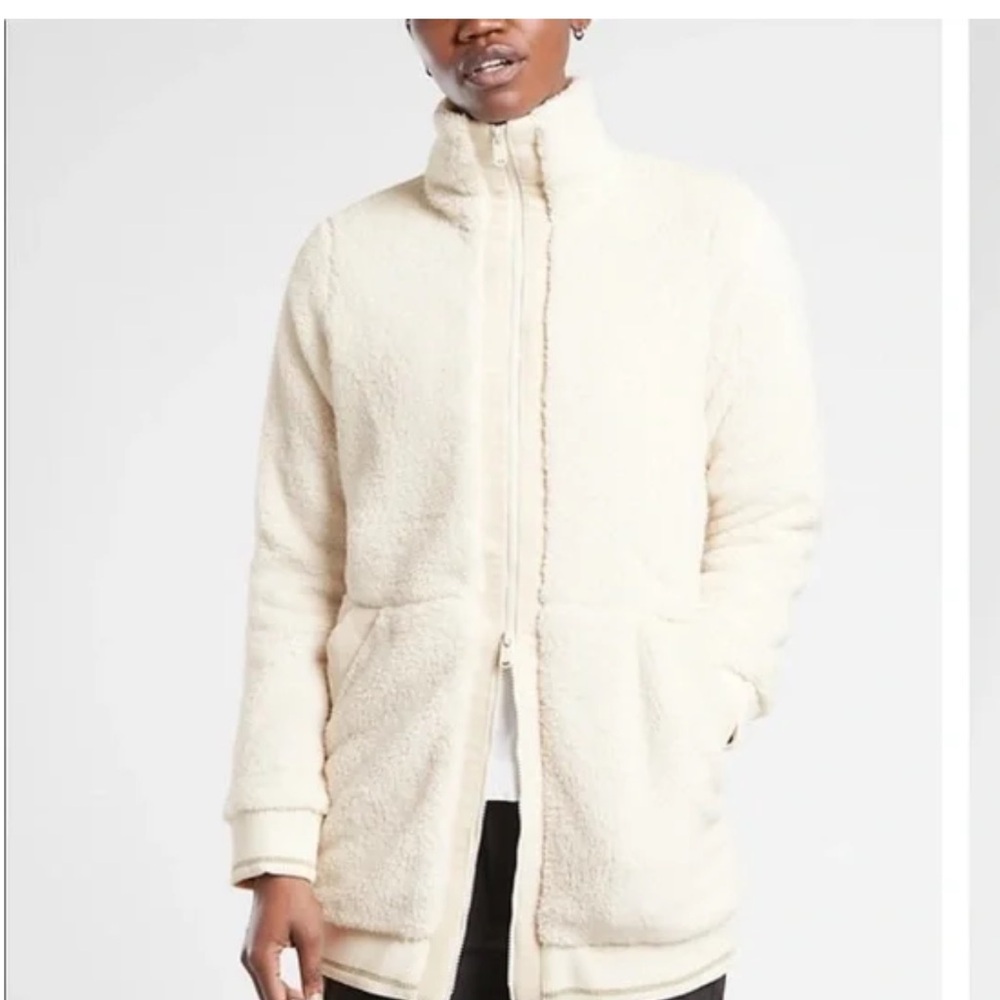 Athleta Tugga long sherpa jacket in a‎ natural/cream color Size L